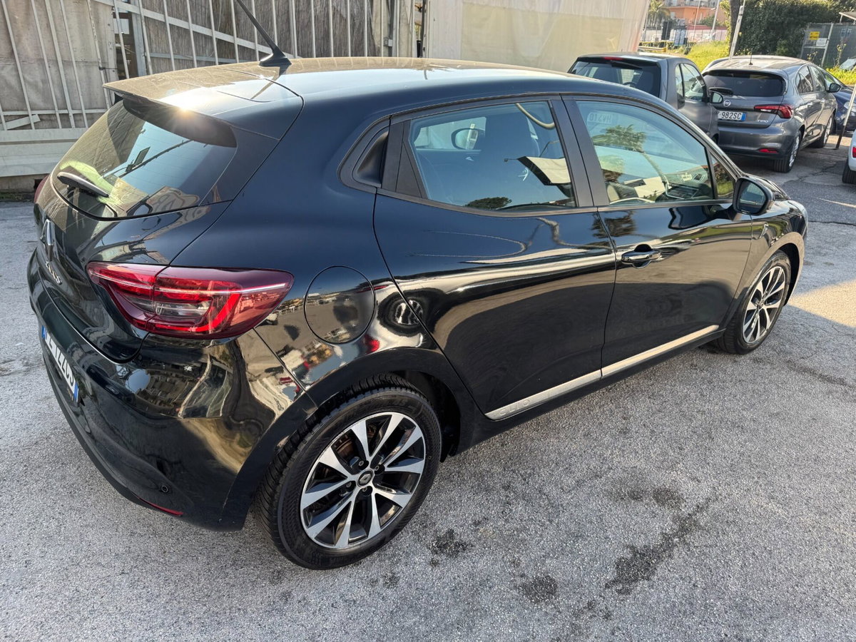 Renault Clio Blue dCi 85 CV 5 porte Intens (7)