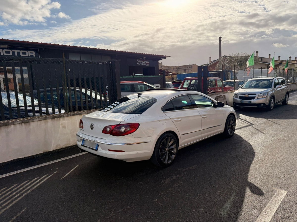 Volkswagen CC 2.0 TDI 140 CV BlueMotion Tech. (2)