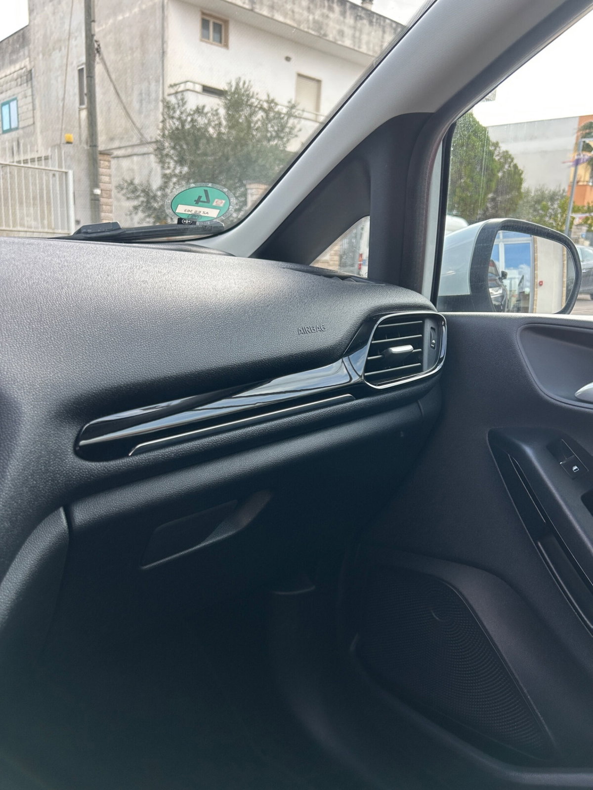 Ford Fiesta 1.1 5 porte Plus (12)