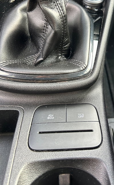 Ford Fiesta 1.1 5 porte Plus (14)