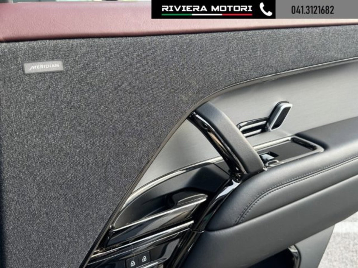 Land Rover Range Rover Sport 3.0D l6 300 CV HSE Dynamic Stealth (17)