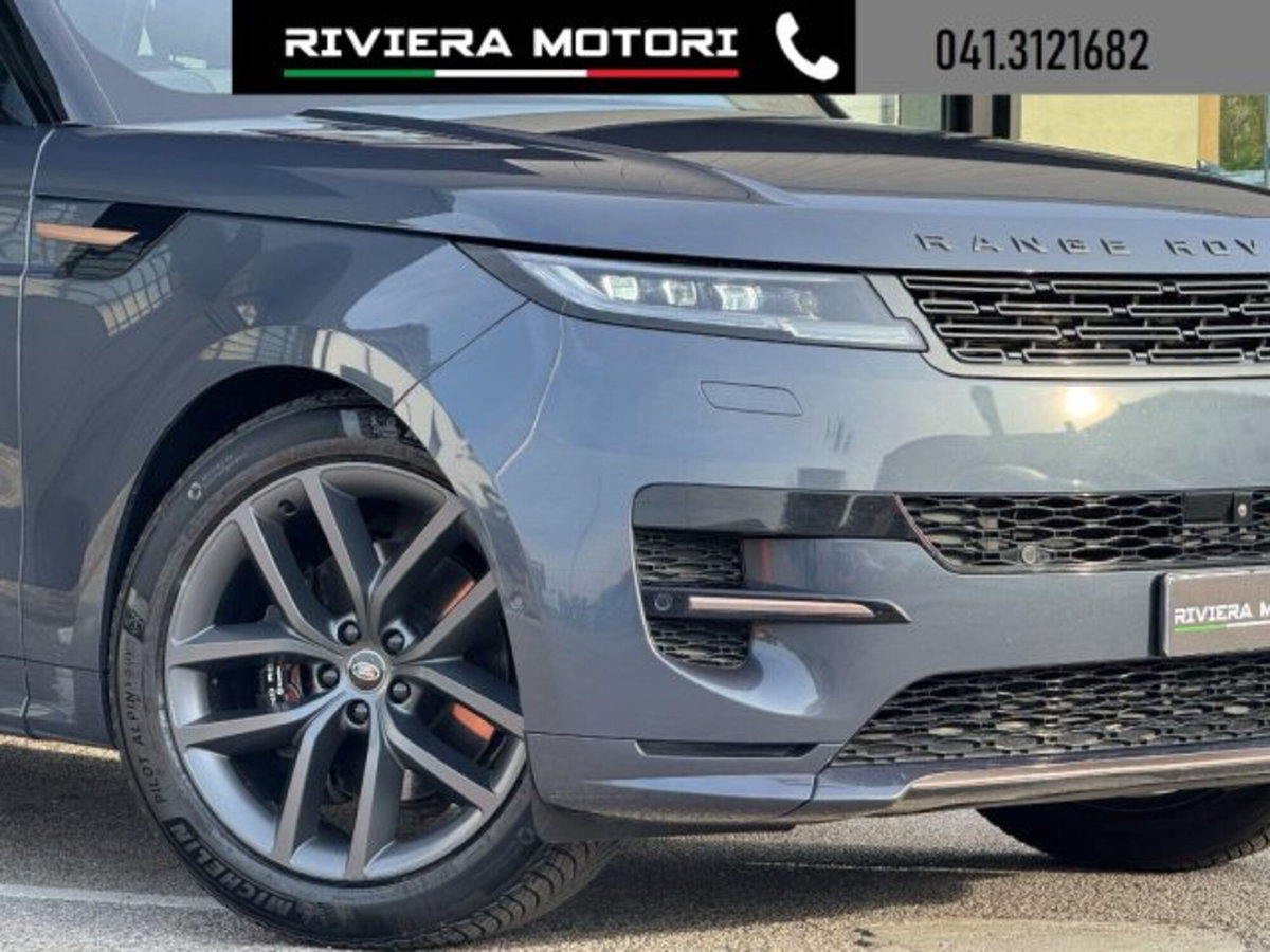 Land Rover Range Rover Sport 3.0D l6 300 CV HSE Dynamic Stealth (3)