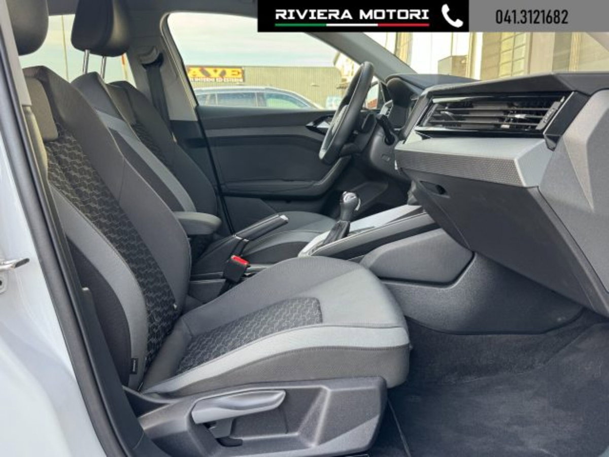 Audi A1 Sportback 30 TFSI S tronic S line edition (8)