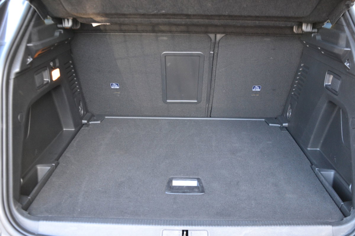 Peugeot 3008 BlueHDi 130 S&S Allure (11)