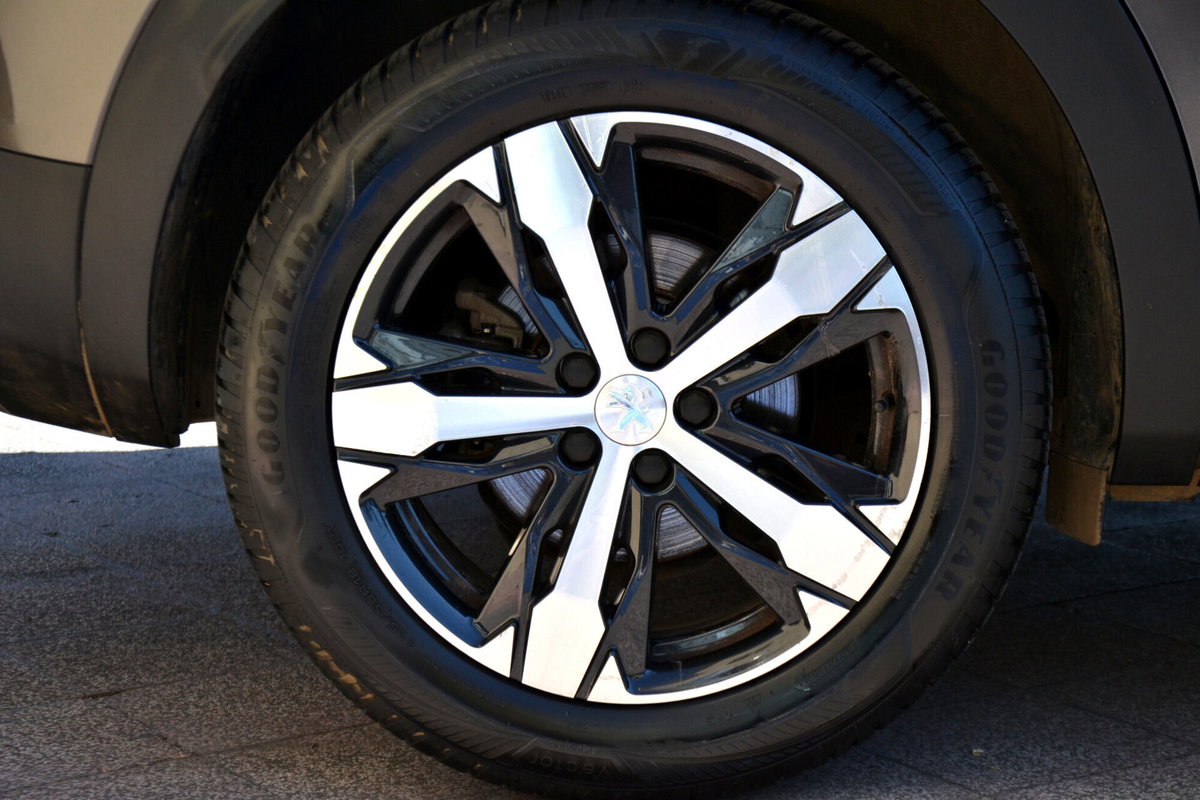 Peugeot 3008 BlueHDi 130 S&S Allure (18)