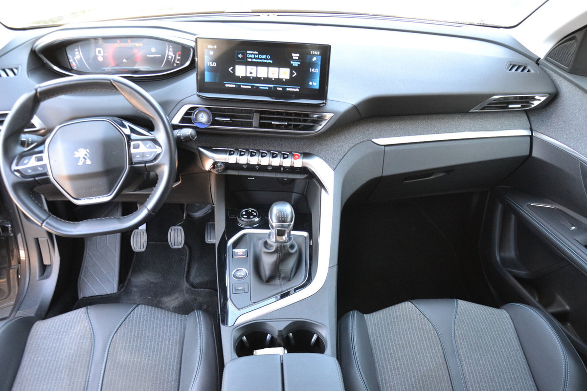 Peugeot 3008 BlueHDi 130 S&S Allure (7)