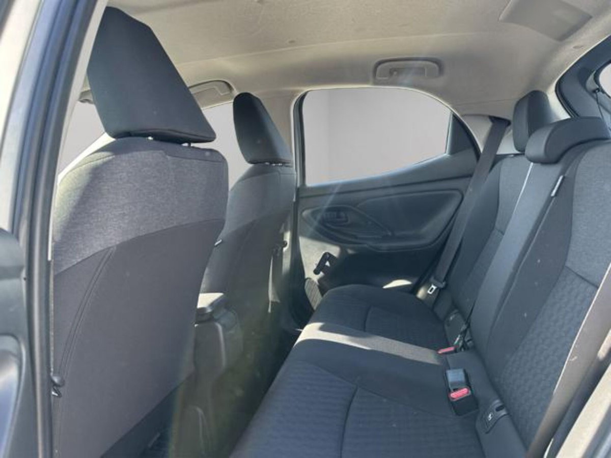 Toyota Yaris 1.5 Hybrid 5 porte Energy (13)