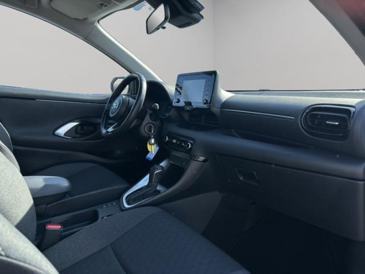 Toyota Yaris 1.5 Hybrid 5 porte Energy (17)