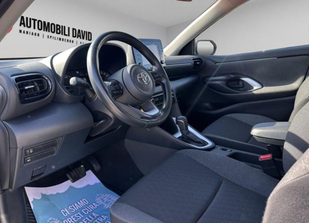 Toyota Yaris 1.5 Hybrid 5 porte Energy (7)