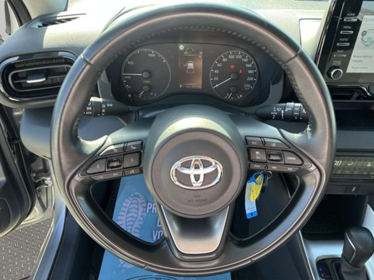 Toyota Yaris 1.5 Hybrid 5 porte Energy (8)