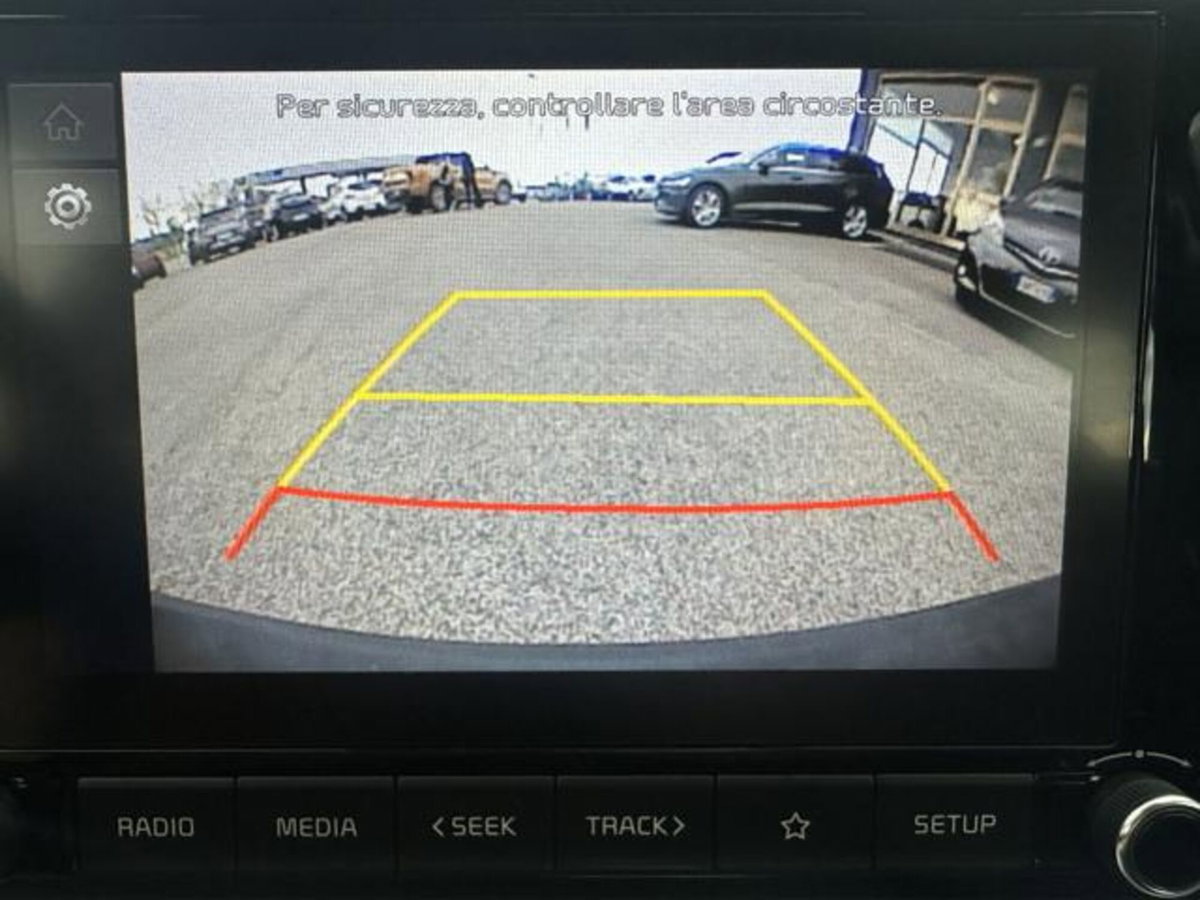 Kia Stonic 1.2 DPI Style (11)