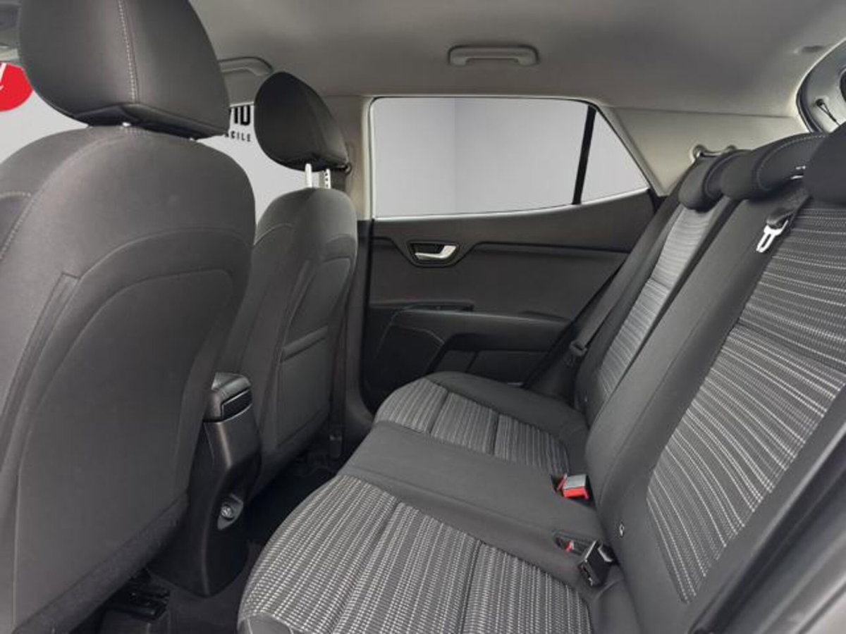 Kia Stonic 1.2 DPI Style (13)