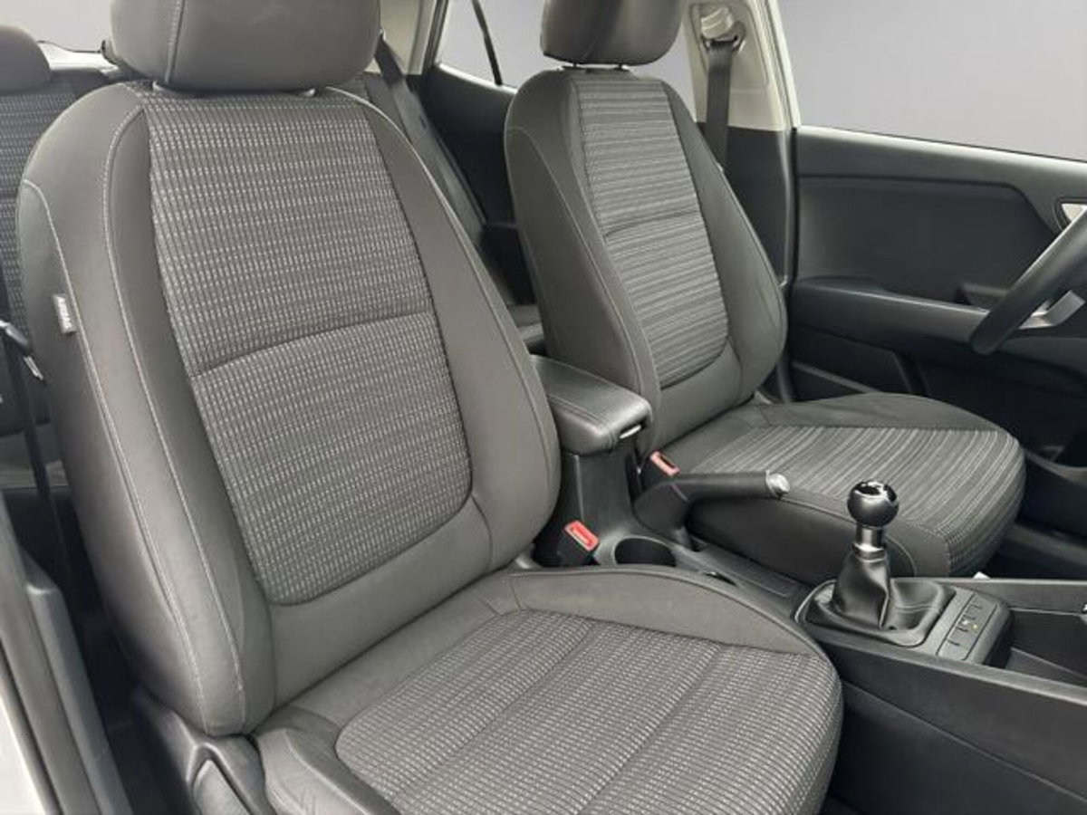 Kia Stonic 1.2 DPI Style (16)