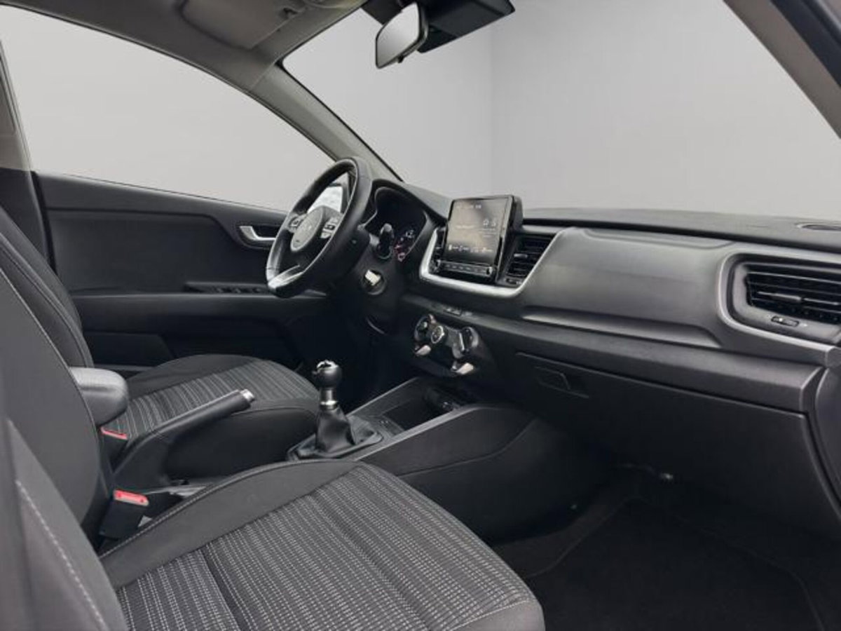 Kia Stonic 1.2 DPI Style (17)
