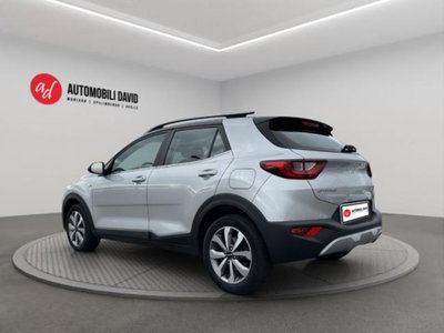 Kia Stonic 1.2 DPI Style (3)