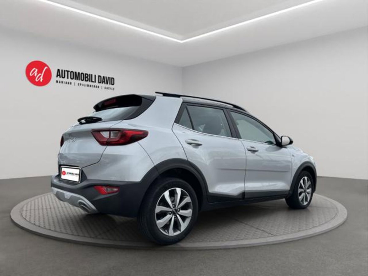 Kia Stonic 1.2 DPI Style (4)
