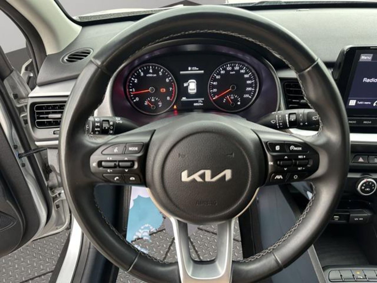 Kia Stonic 1.2 DPI Style (8)