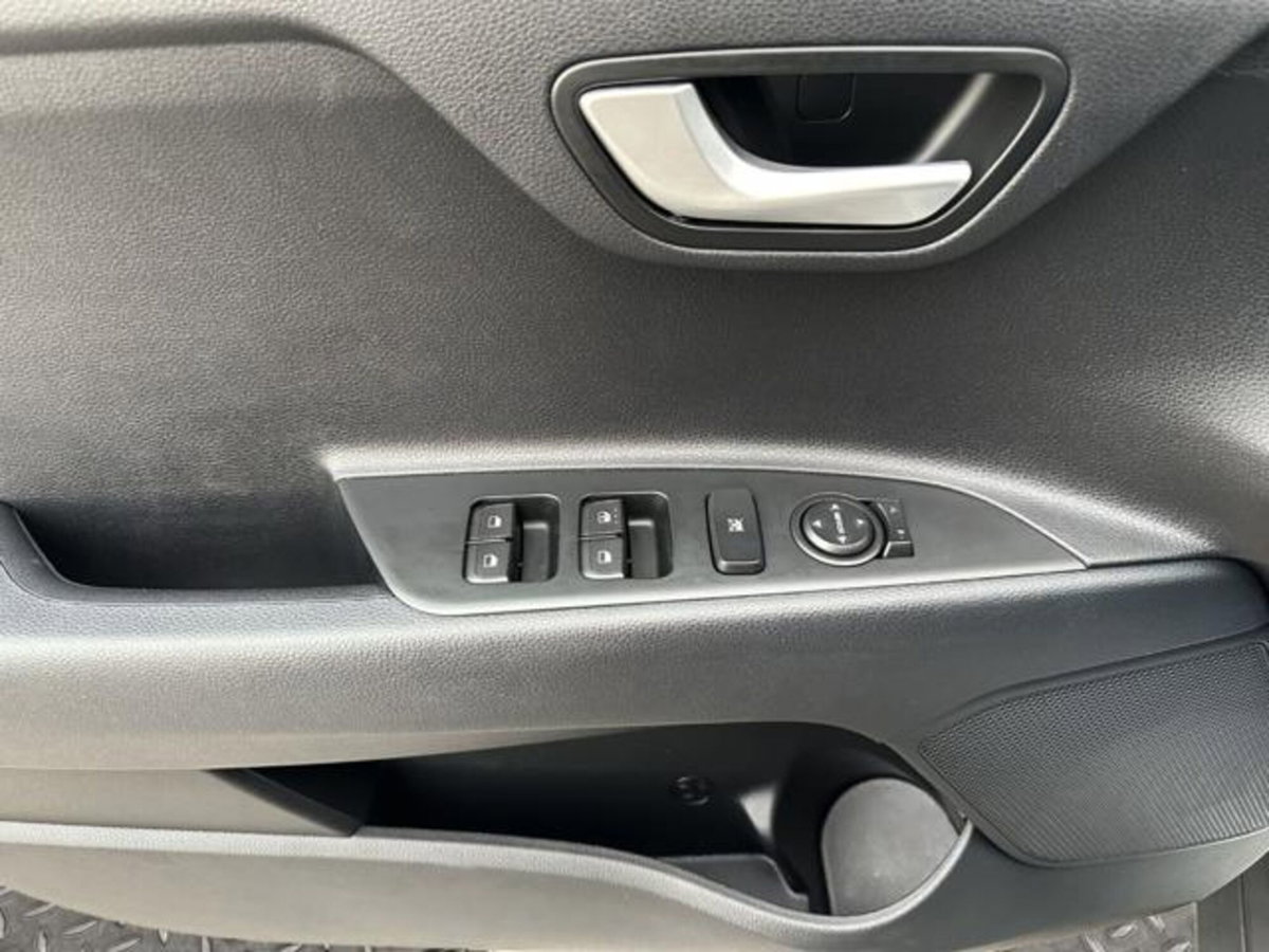 Kia Stonic 1.2 DPI Style (9)