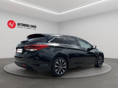 Hyundai i40 Station Wagon 1.7 CRDi 141 CV 7DCT Style (4)