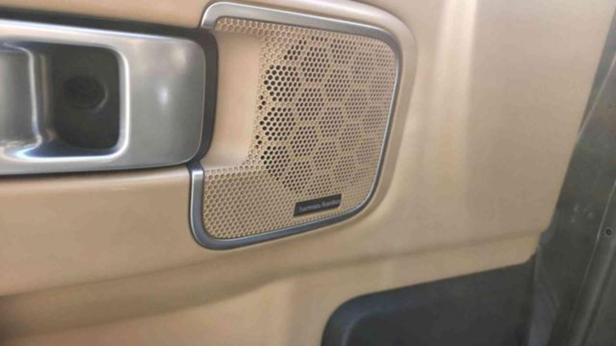 Land Rover Range Rover 3.6 TDV8 HSE (10)