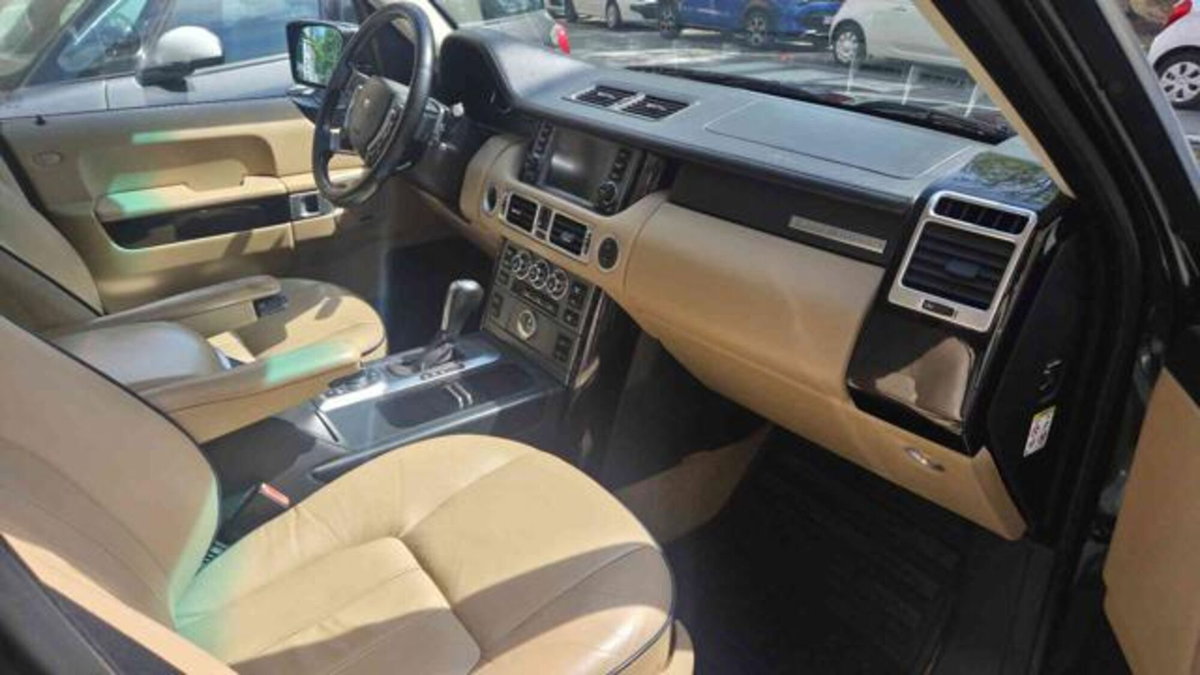 Land Rover Range Rover 3.6 TDV8 HSE (13)