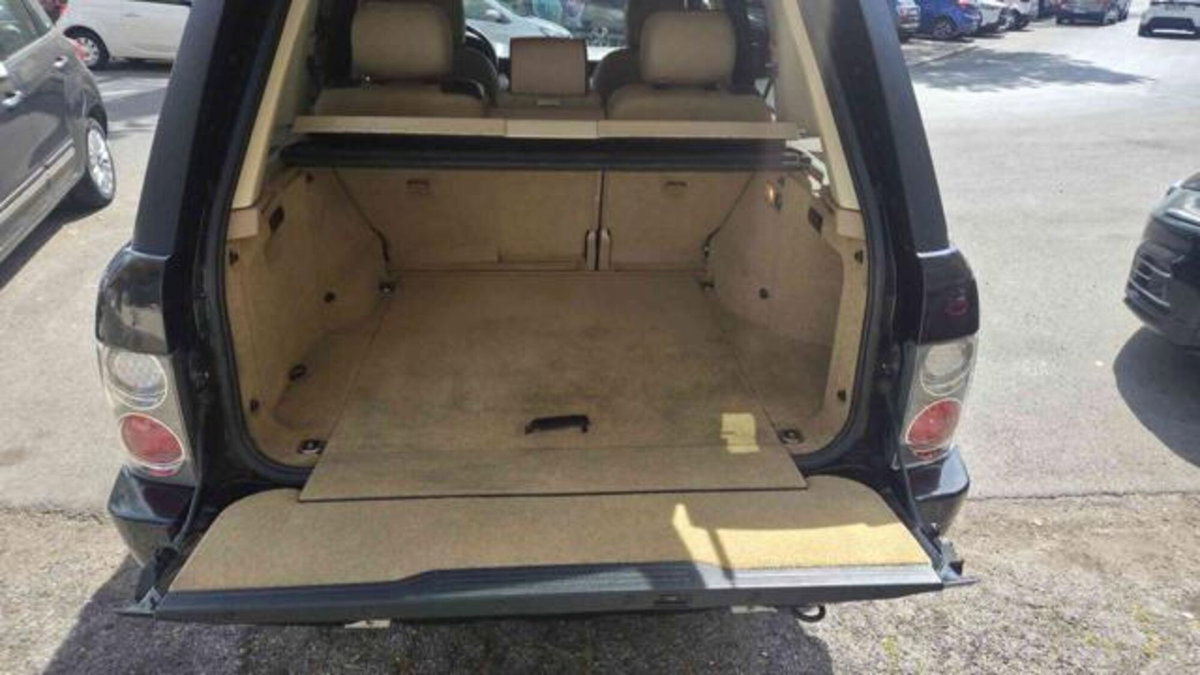 Land Rover Range Rover 3.6 TDV8 HSE (7)