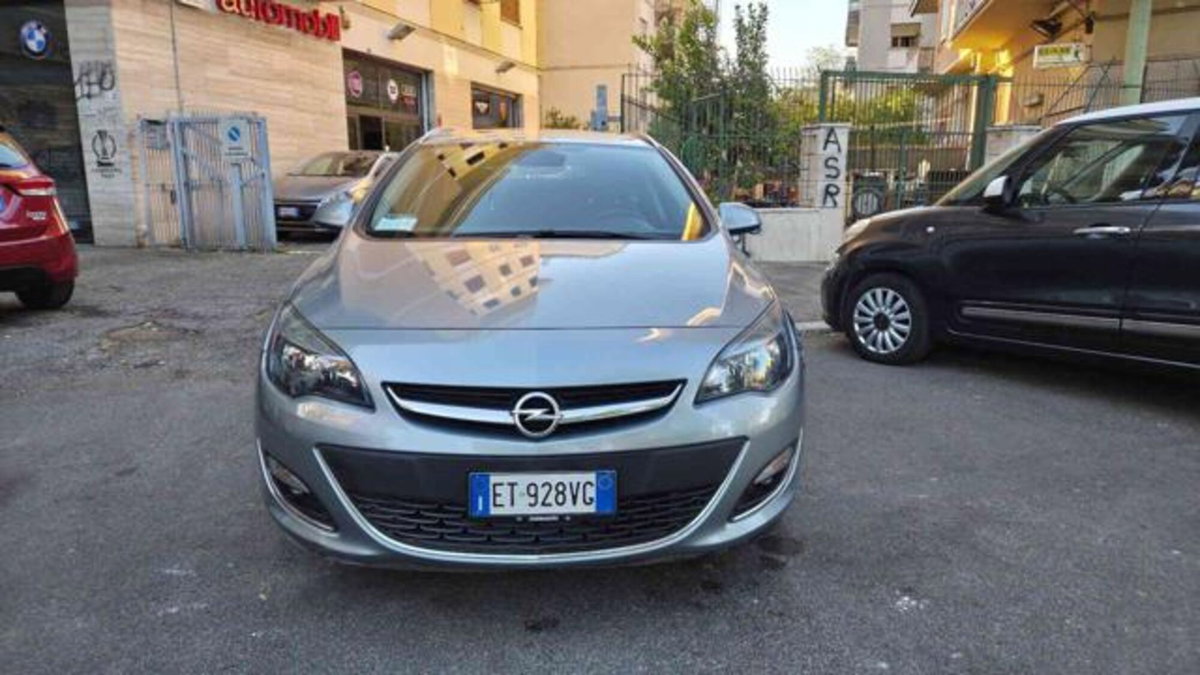 Opel Astra Station Wagon 1.4 Turbo 140CV Sports aut. Cosmo (2)