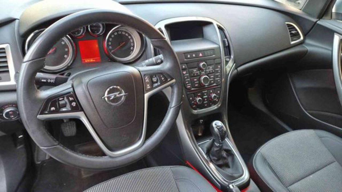Opel Astra Station Wagon 1.4 Turbo 140CV Sports aut. Cosmo (8)