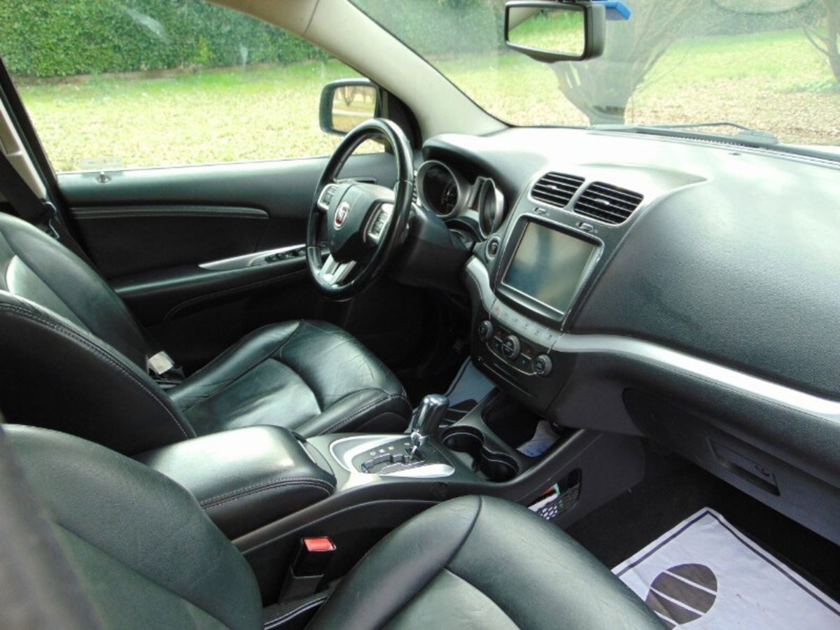 Fiat Freemont 2.0 Mjt 170 CV 4x4 Automatica Lounge (14)