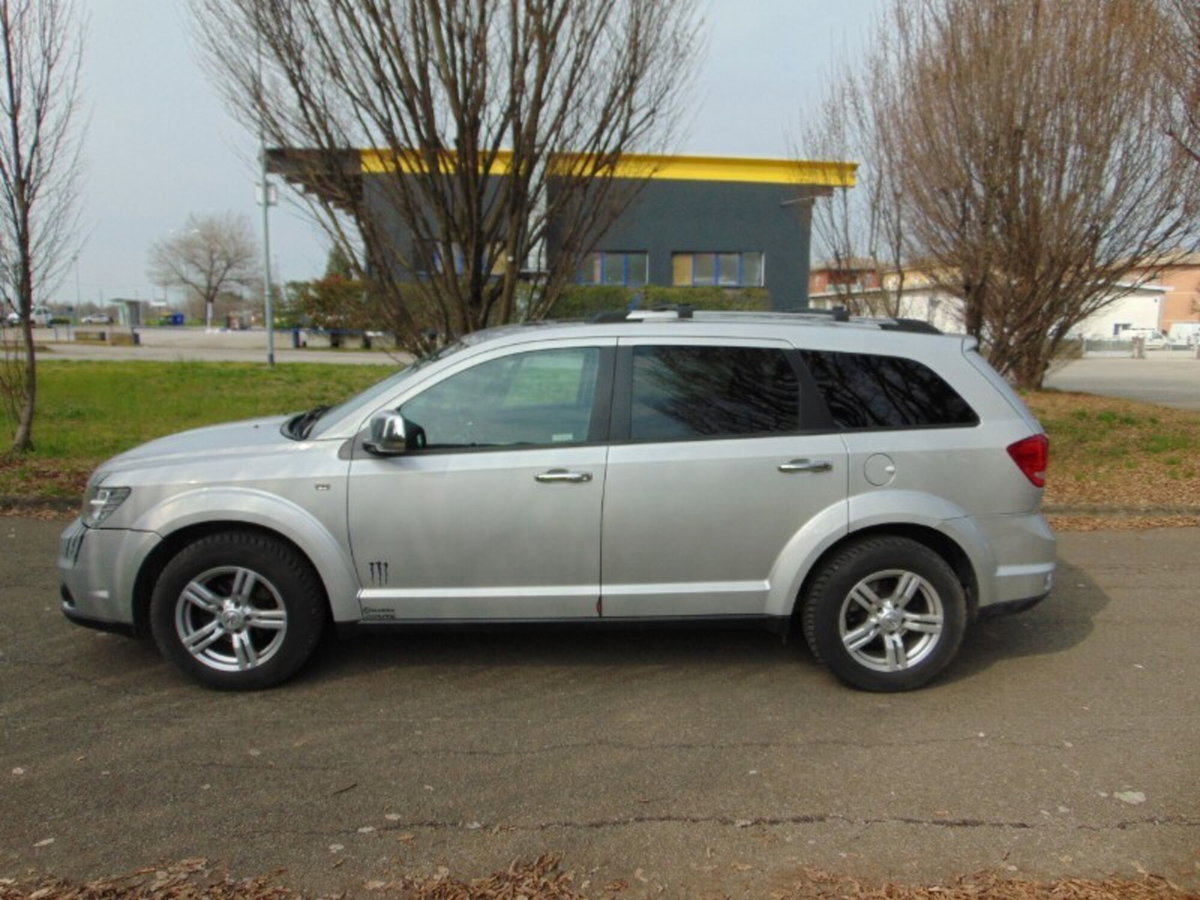 Fiat Freemont 2.0 Mjt 170 CV 4x4 Automatica Lounge (3)