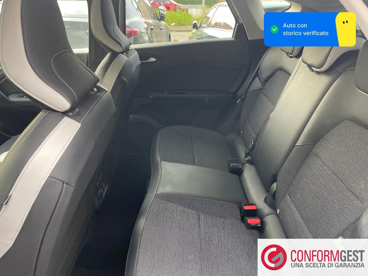 Renault Captur Full Hybrid E-Tech 145 CV Techno Fast Track (9)