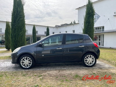 Renault Clio 1.2 16V 5 porte 4U Pack (3)