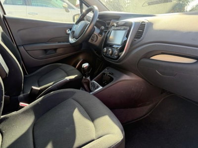 Renault Captur dCi 8V 90 CV Sport Edition (9)
