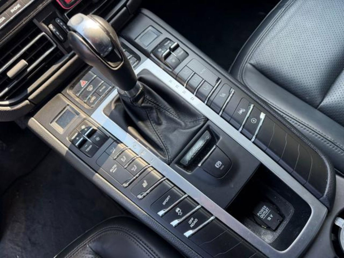 Porsche Macan 2.0 (10)