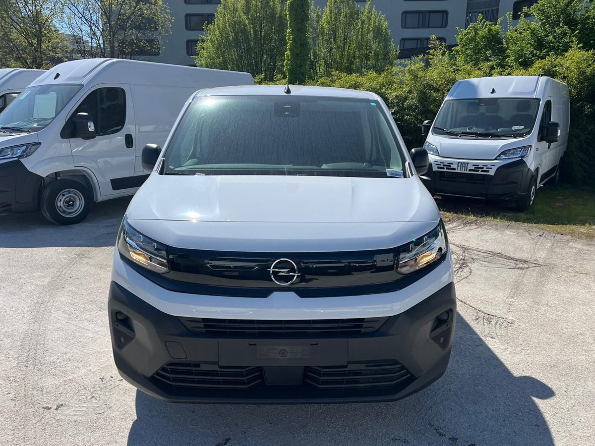 Opel Combo Furgone Cargo 1.5 Diesel 130CV S&S PC 1000kg Edition (2)