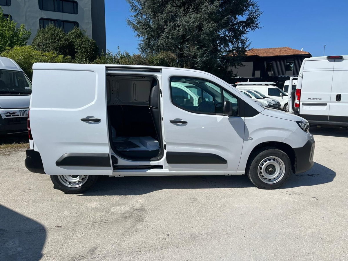 Opel Combo Furgone Cargo 1.5 Diesel 130CV S&S PC 1000kg Edition (5)