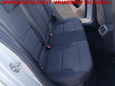 Volkswagen Golf 1.6 TDI 115 CV 5p. Business BlueMotion Technology (13)