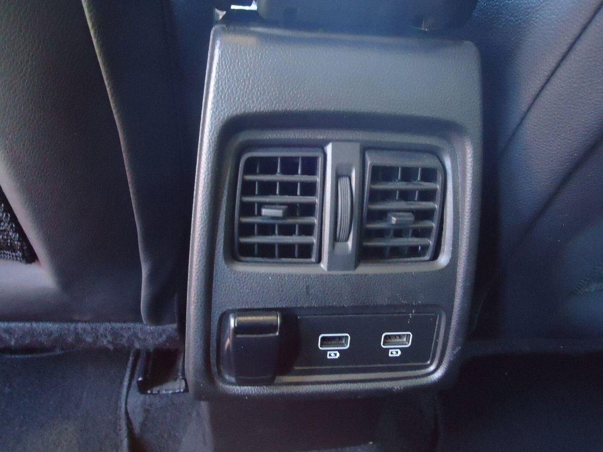 Renault Captur TCe 100 CV GPL FAP Intens (15)
