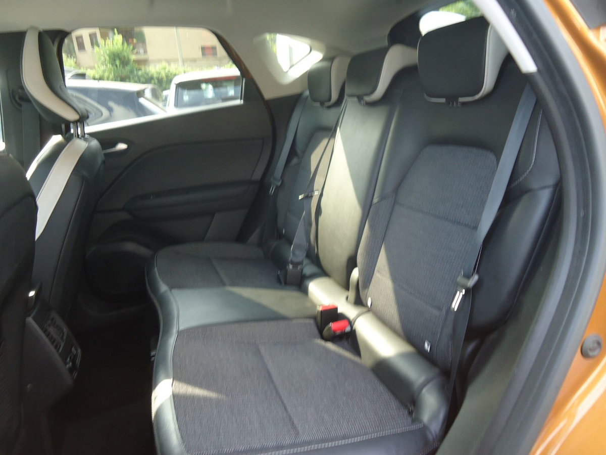 Renault Captur TCe 100 CV GPL FAP Intens (9)