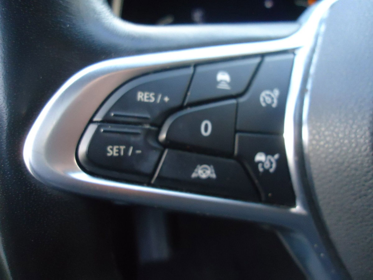 Renault Arkana E-Tech 145 CV Intens (12)