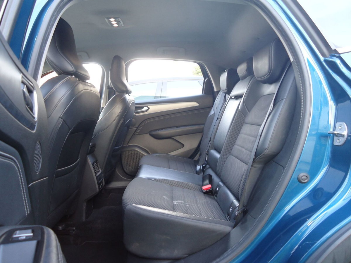 Renault Arkana E-Tech 145 CV Intens (6)