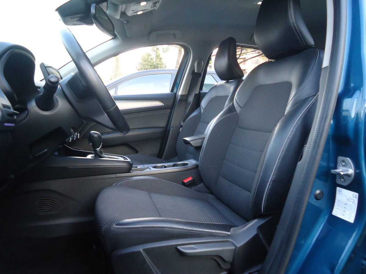 Renault Arkana E-Tech 145 CV Intens (7)