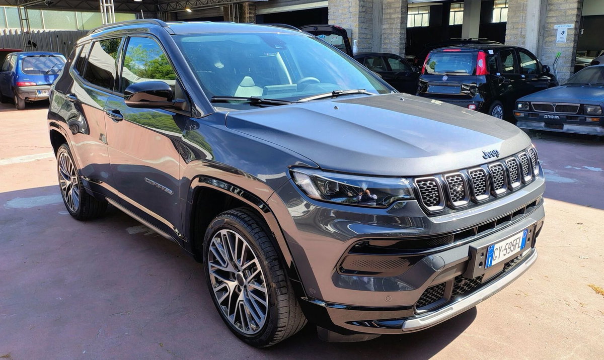 Jeep Compass 1.5 turbo t4 mhev Summit 2wd 130cv dct (2)