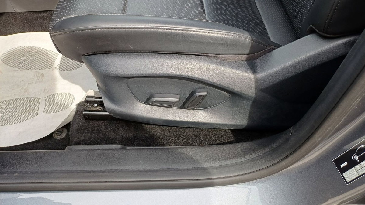 Mg ZS 1.5 hybrid+ Luxury auto (11)