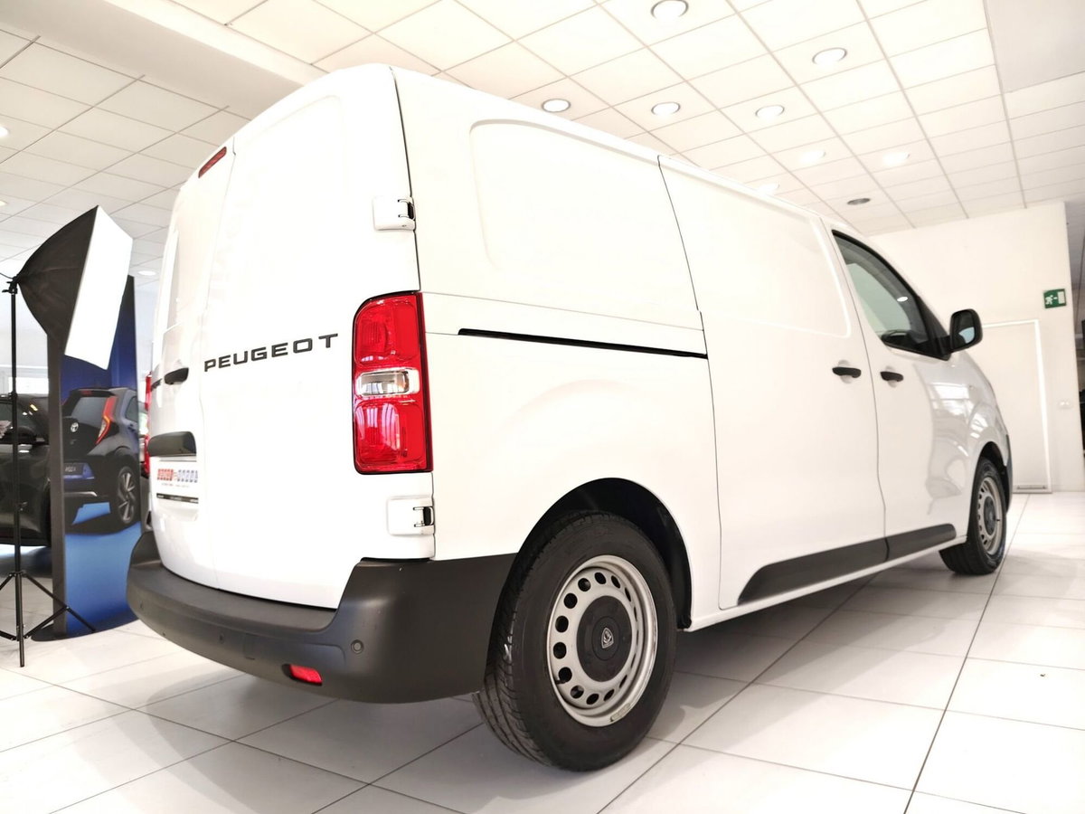Peugeot Expert Furgone long 2.0 Bluehdi 140cv S&S (17)