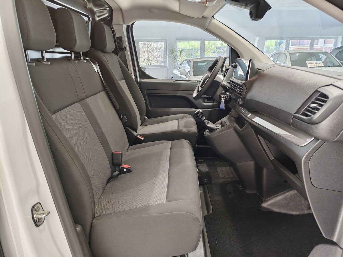 Peugeot Expert Furgone long 2.0 Bluehdi 140cv S&S (19)
