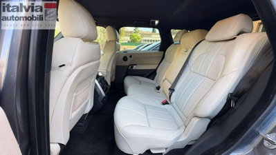 Land Rover Range Rover Sport 3.0 TDV6 HSE (11)