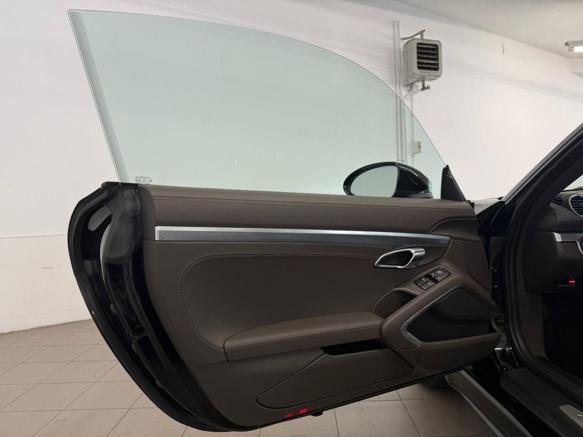 Porsche 718 Cayman  Cayman 2.0 300cv (11)