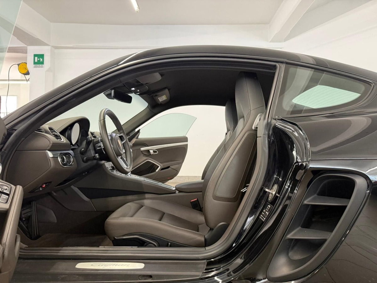 Porsche 718 Cayman  Cayman 2.0 300cv (15)