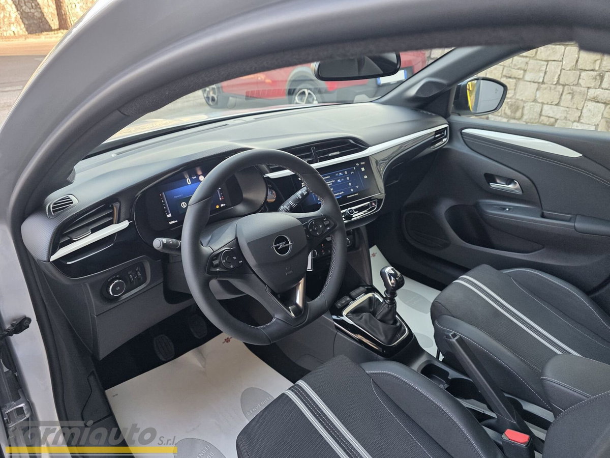 Opel Corsa 1.2 100 CV GS Line (11)